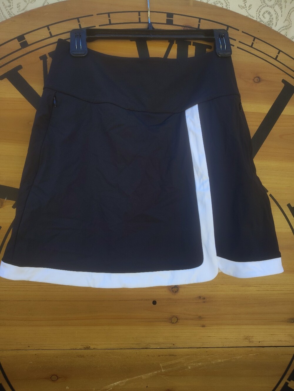 Kinona Black & White Wrap It Up Golf Skirt Small